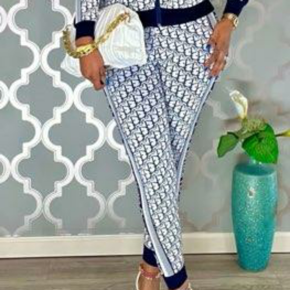 Fashion statement 2 piece tracksuit